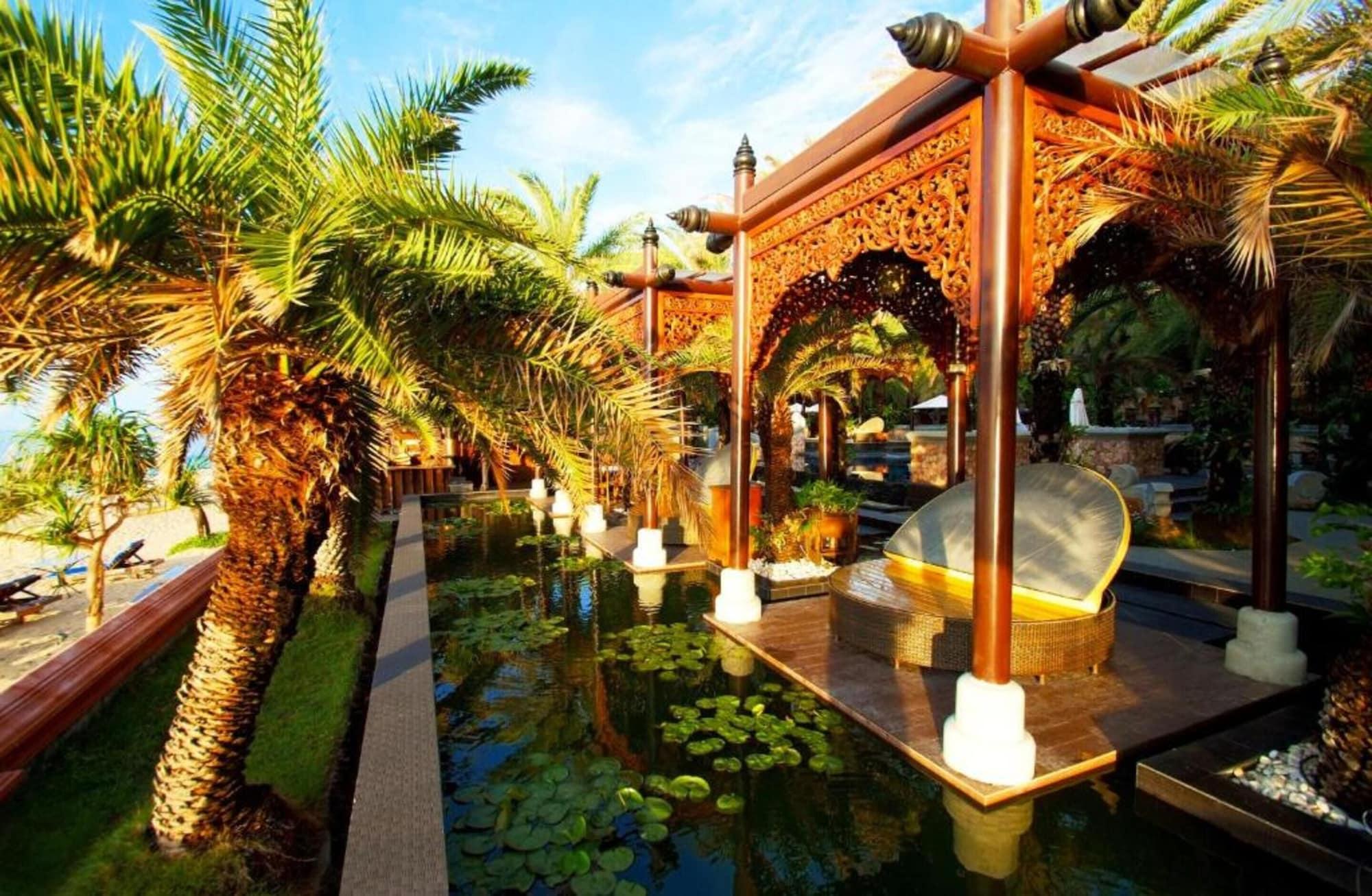 सहारा Ammatara Pura Pool
